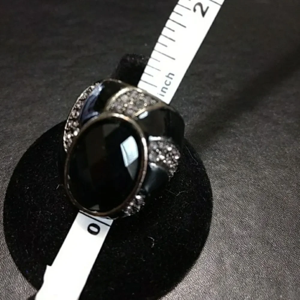 Unbranded ring silver